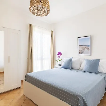 Casa Vivi Ad דירה