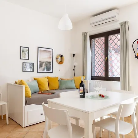 Casa Vivi Ad דירה *